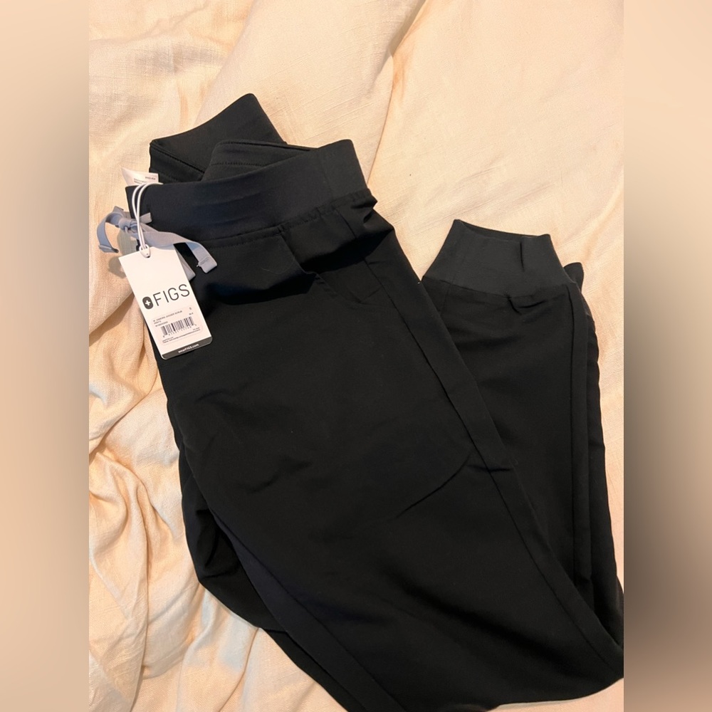 NWT BLACK JOGGERS